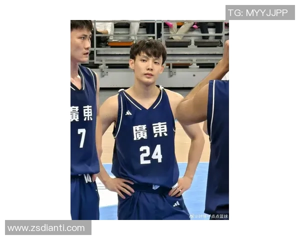 徐杰的篮球之路：从青涩少年到CBA明星的奋斗与成长